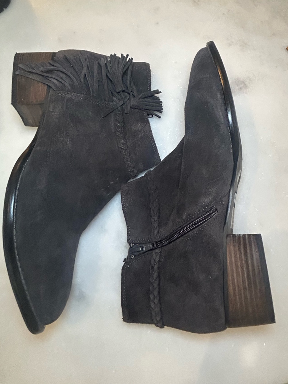Gianni Bini Rorrie Grey Suede Fringe Ankle Boots 10M